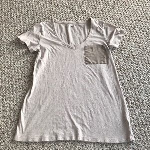 Gap T-shirt